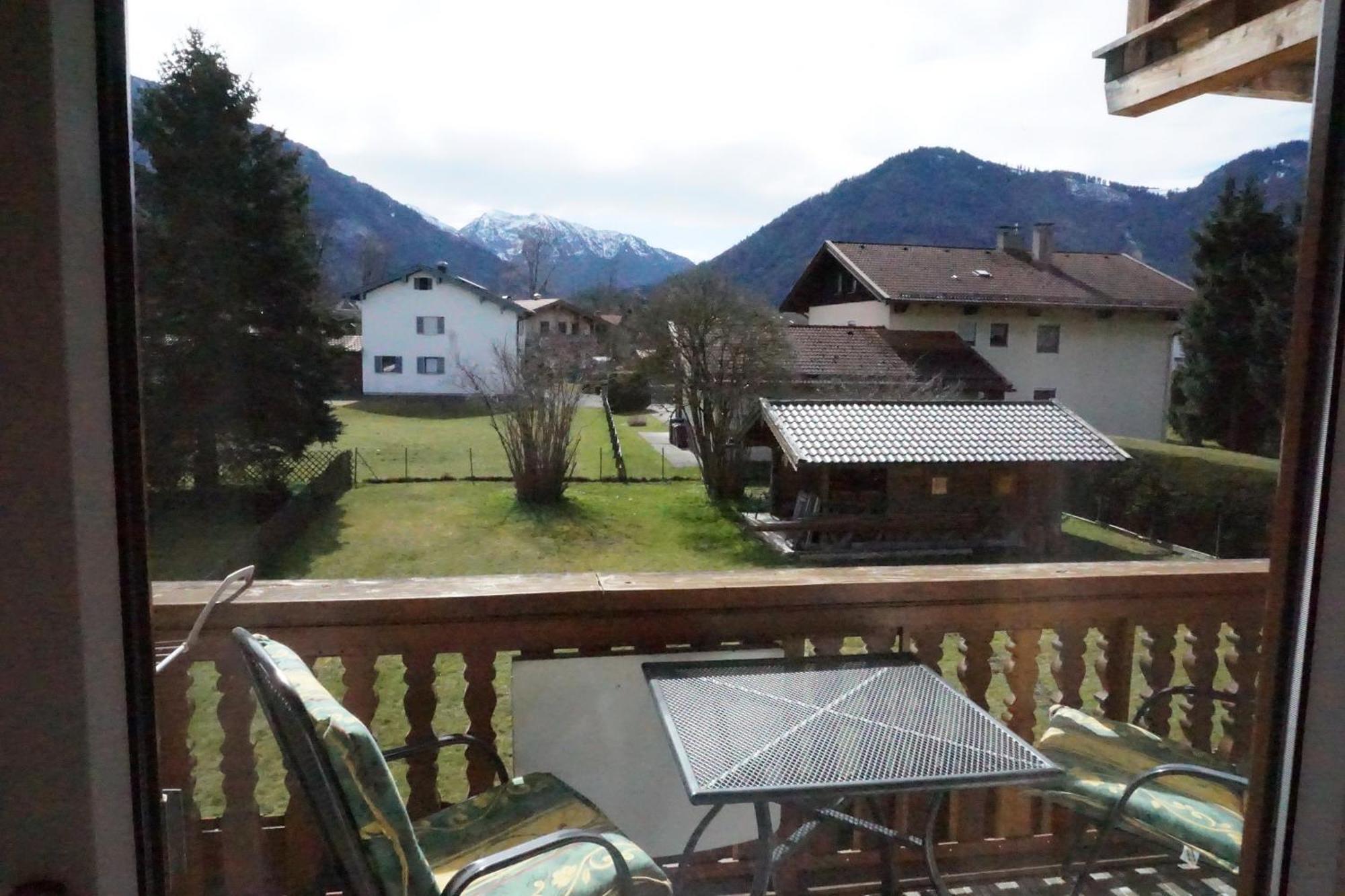 ルーポルディングHaus Alpenblick Inkl. Chiemgaukarteアパートメント エクステリア 写真
